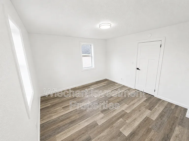 618 W Wayne St — Photo 3