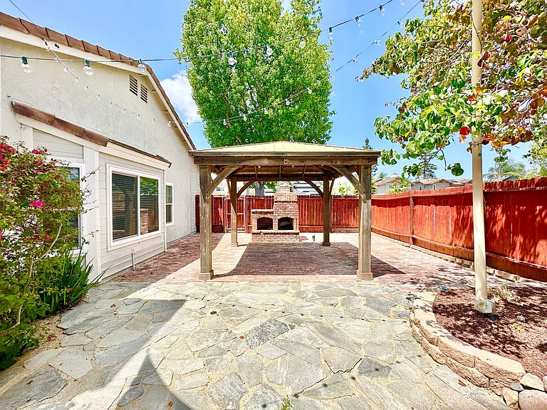 1415 Henshaw Rd — Photo 23