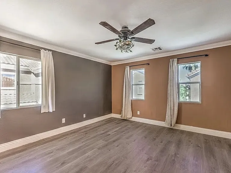 1425 Bow Creek Ct — Photo 2