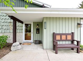 1604 Terry Dale Dr, West Bend, WI 53090