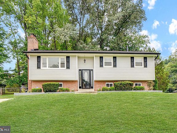2nd image of 7107 Dower House Rd