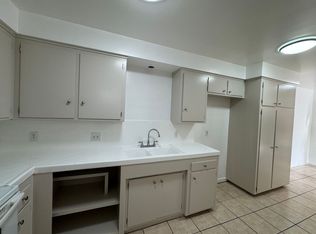 3920-3932 Christmas Tree Ln #4600-4622, Bakersfield, CA