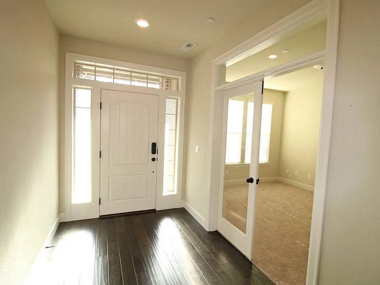 2317 NW 41st Ave — Photo 2