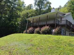 1201 Bear Paw Ln, Hiawassee, GA 30546