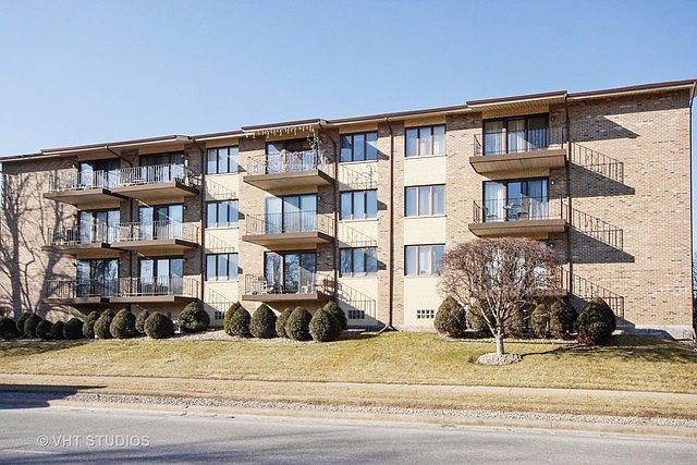 1st image of 4009 W 93rd Pl APT 3B