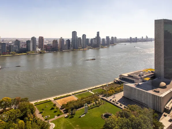 845 United Nations Plaza image 4 of 9