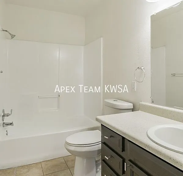 5810 S Park Ave #4 — Photo 11