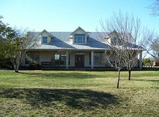 6810 Running Deer Ct, Granbury, TX 76049