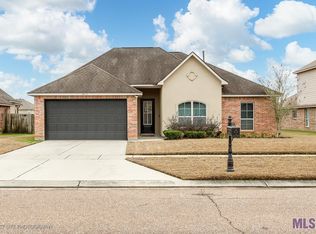 9046 Reserve Oak Ave, Zachary, LA 70791