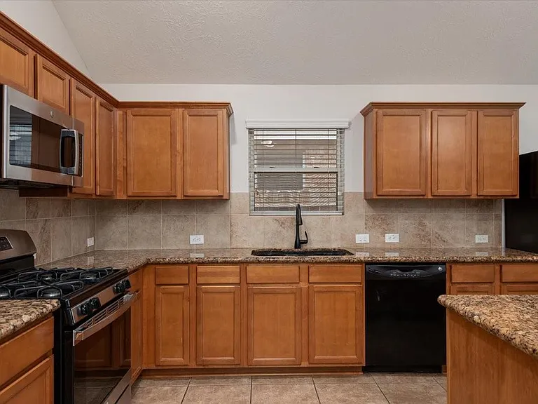 1906 Sonoma Breeze Dr — Photo 12