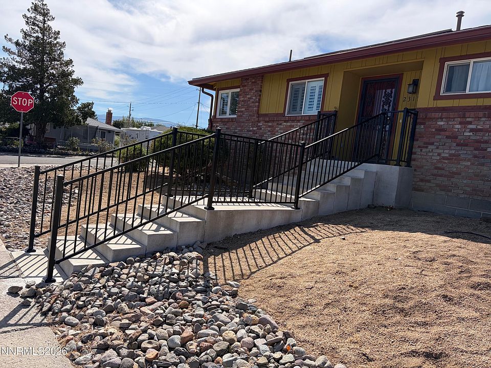2nd image of 2315 Brisbane Ave