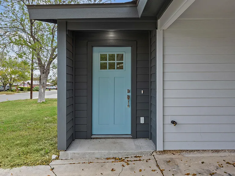 1100 Monte Vista Dr — Photo 4