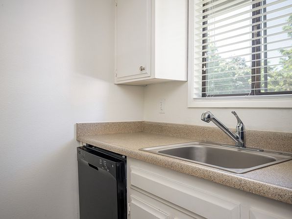 4446-4450 State St #1158781