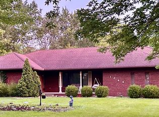 1244 E Newburg Rd, Carleton, MI 48117