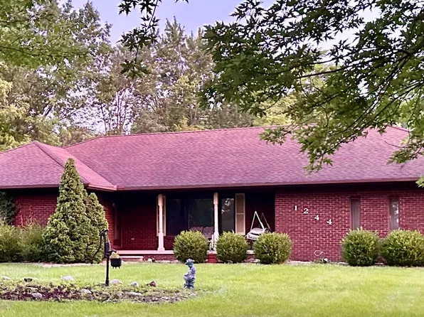 1244 E Newburg Rd, Carleton, MI 48117