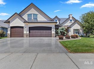 898 W Yosemite Dr, Meridian, ID 83646
