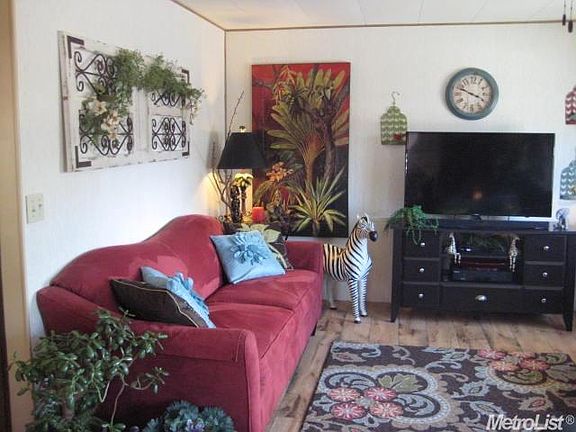 4th image of 8359 Cedarwood Ln