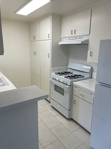 524 Avenue G #21 Photo 1