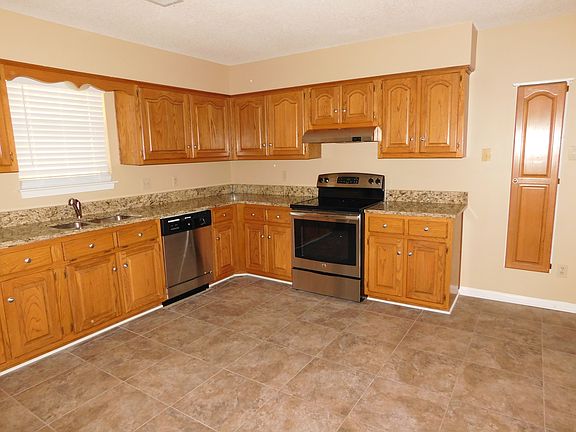 3rd image of 1683 Coral Hills Dr