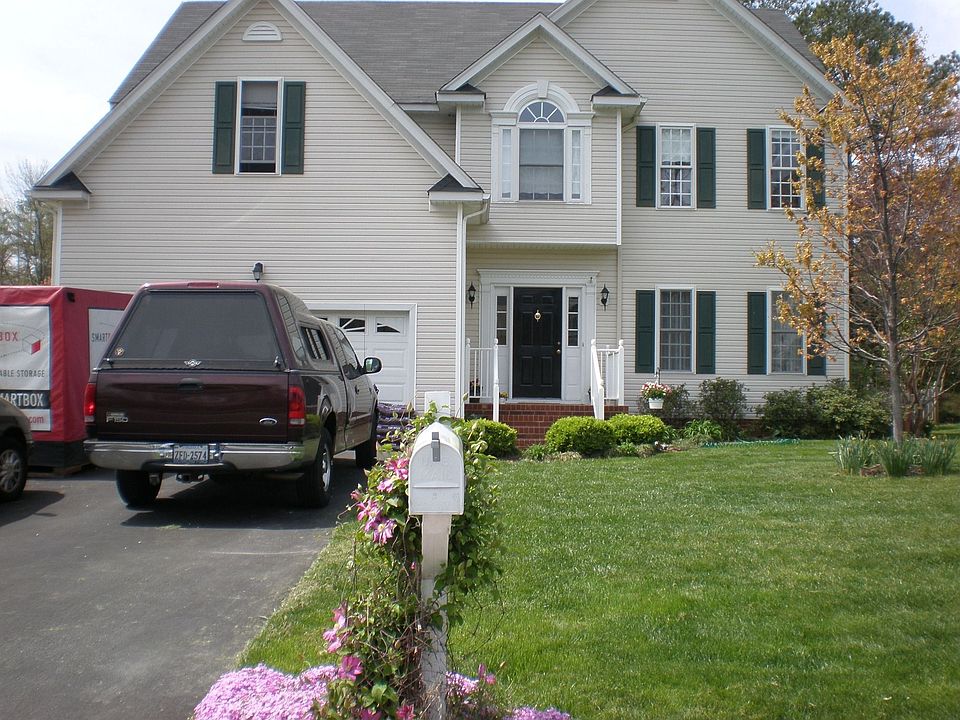 Front view, has irrigation