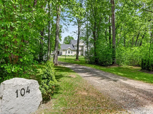 104 Wilbert Cox Dr, Ottawa, ON K0A 1L0