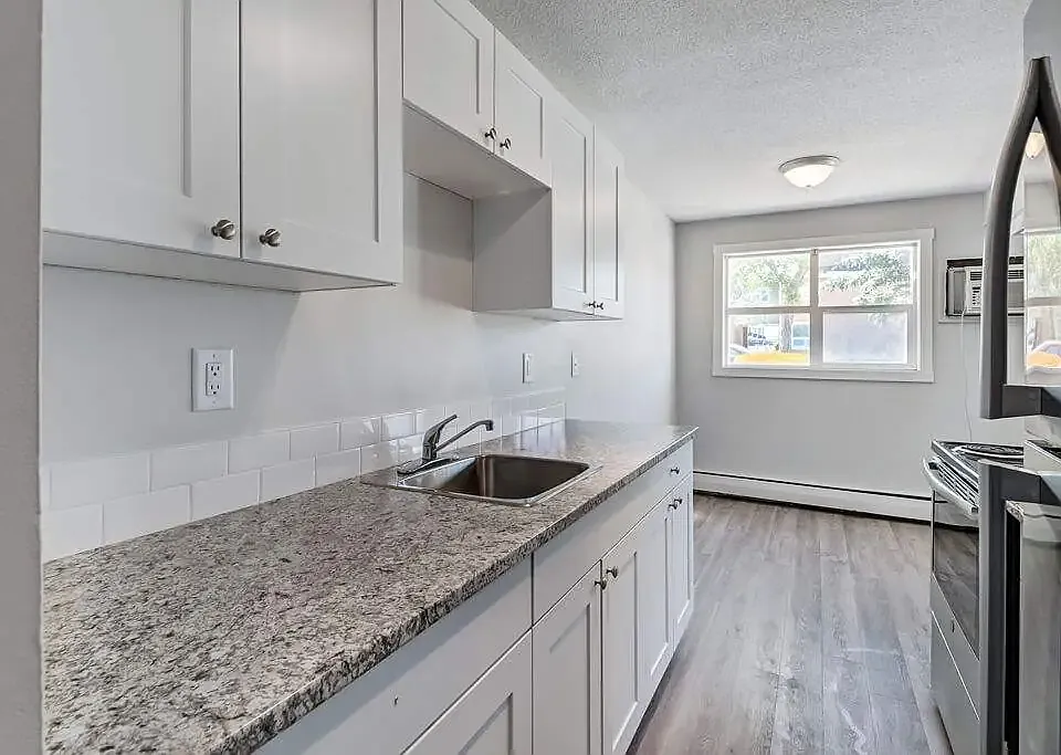 24 Froom Cres