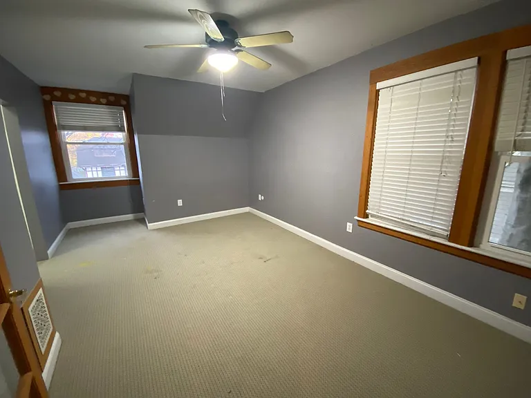 54-56 Butler St #54 — Photo 11
