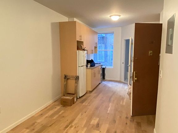 4th image of 255 W 12th St #5F