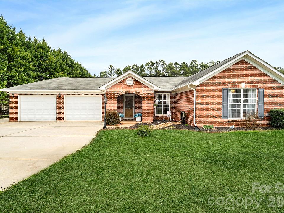 1st image of 2642 Gradys Ground Dr
