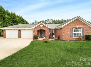 2642 Gradys Ground Dr, Mc Connells, SC 29726