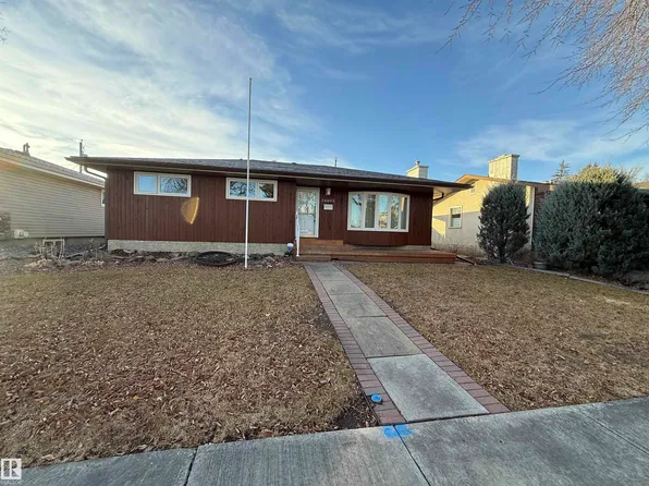 16605 93rd Ave NW, Edmonton, AB T5R 5H9