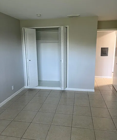 Spring Lake Apartments — Photo 93