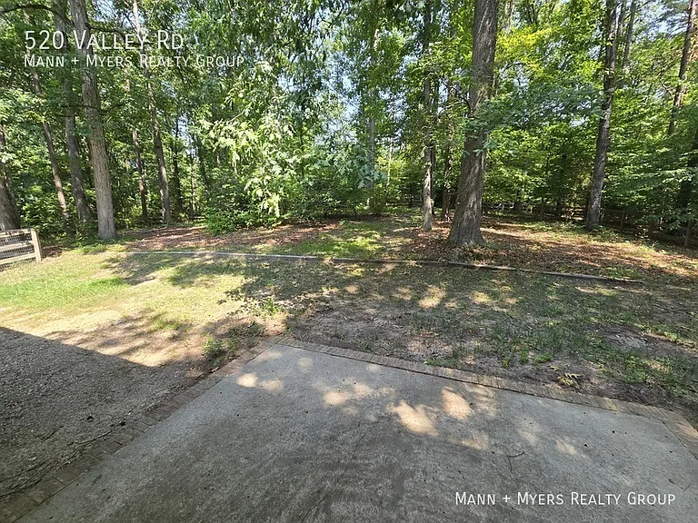 520 Valley Rd — Photo 42
