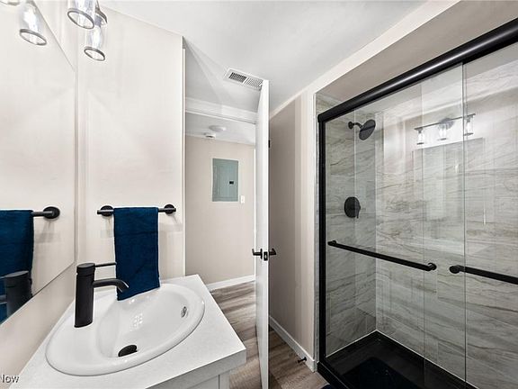 5th image of 1673 Southbend Dr #17486841