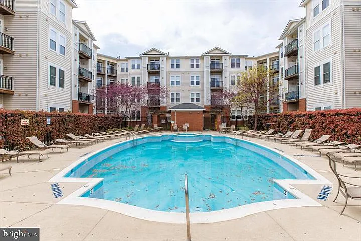 2665 Prosperity Ave #403 — Photo 3