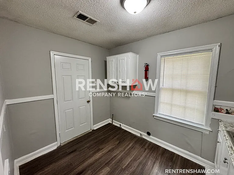 3645 Guernsey Ave — Photo 6