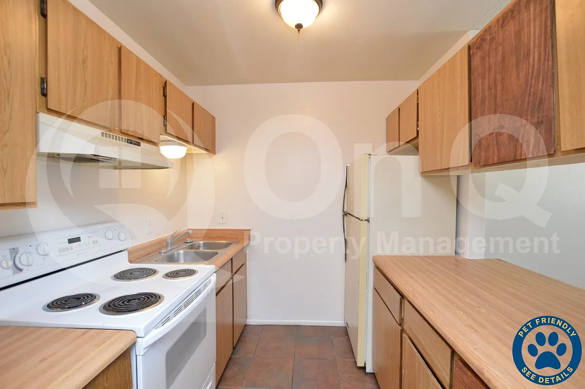 1 bed, 1.0 bath, 560 sqft, $925 — Photo 1