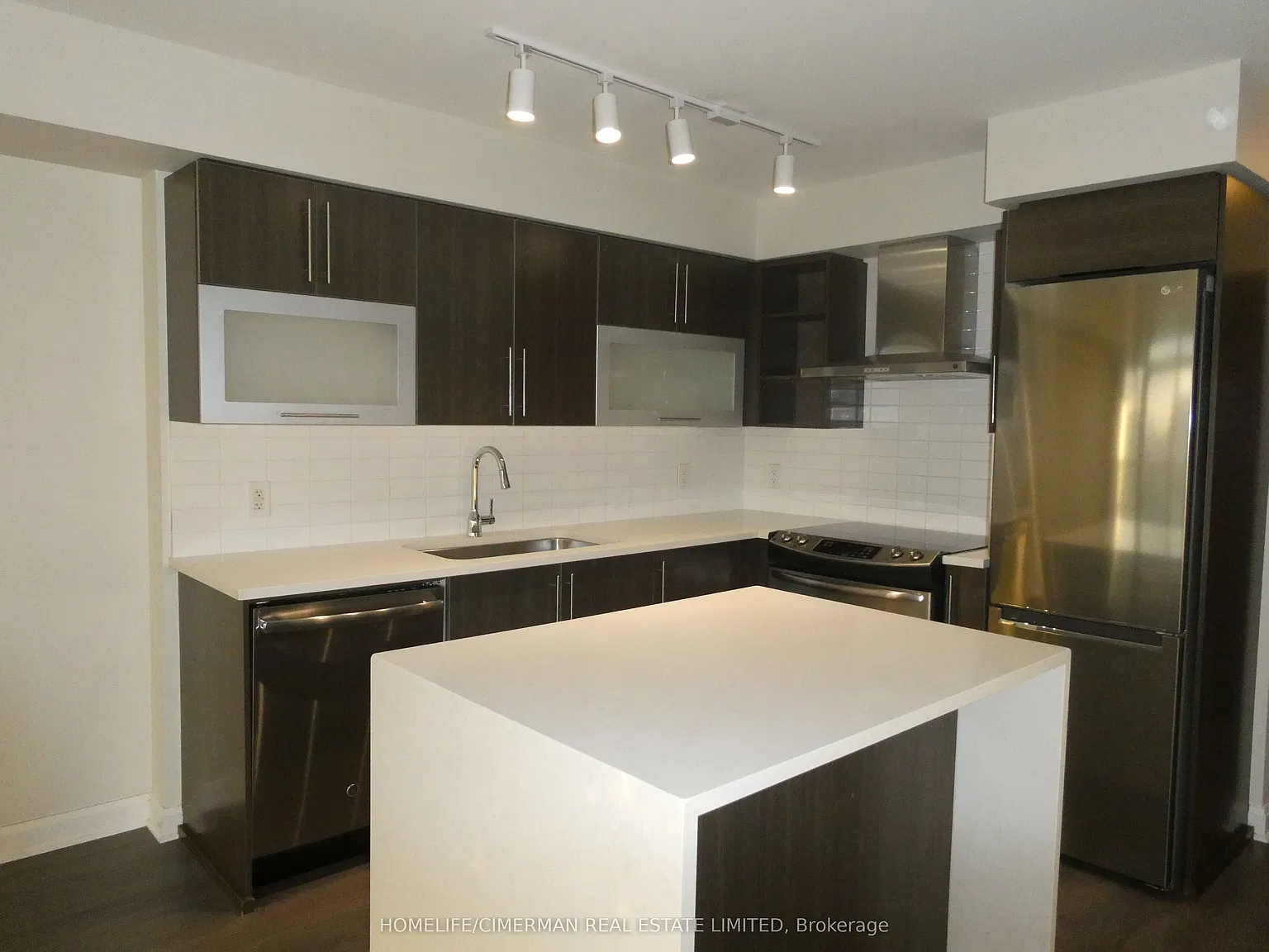 1 bed, $2,300 — Photo 2