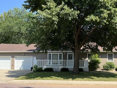 621 Western Ave, Windom, MN, 56101