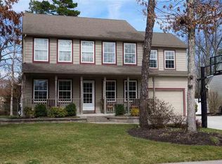 102 White Oak Dr, Egg Harbor Township, NJ 08234