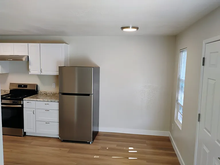 Pine Wild Apartments — Photo 10
