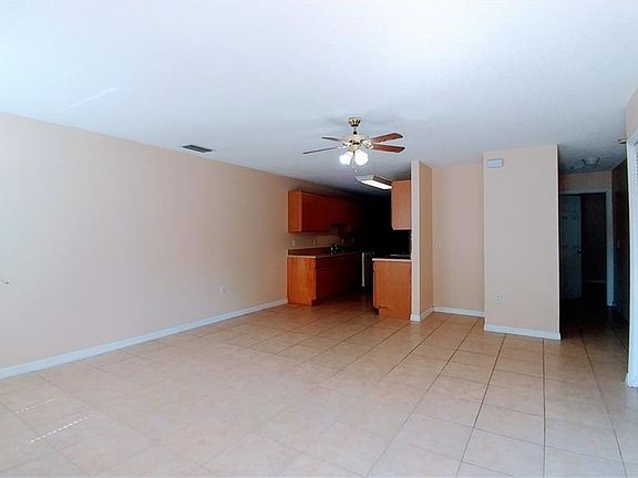 2nd image of 615 Columbia Ave