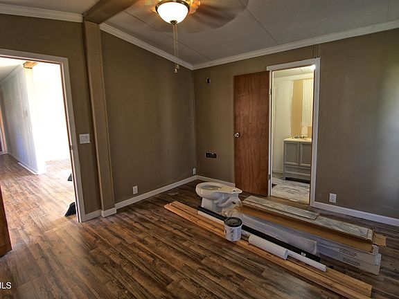 2nd image of 428 Rich Dr
