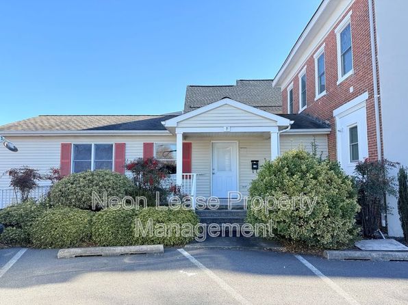 23B NW Front St UNIT B