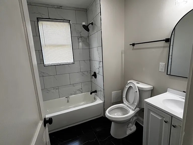 1555 Northwick Rd #1 — Photo 15