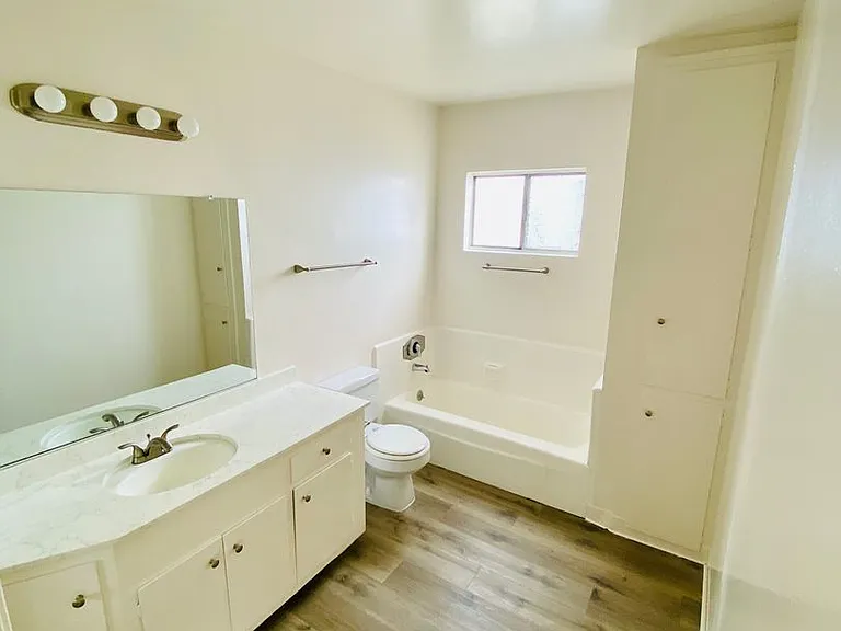7010 Lanewood Ave LLC — Photo 7