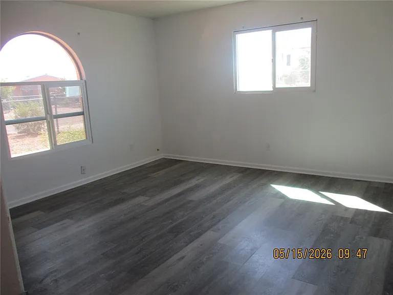 5657 S Pasadena Rd — Photo 9