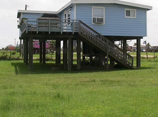 923 Treaty Dr, Surfside Beach, TX 77541