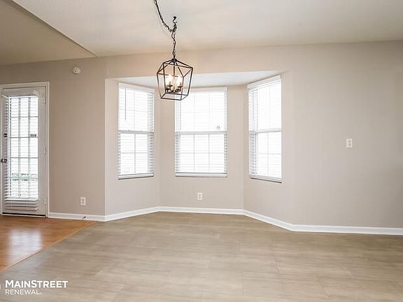 5th image of 5035 Cornelius Dr
