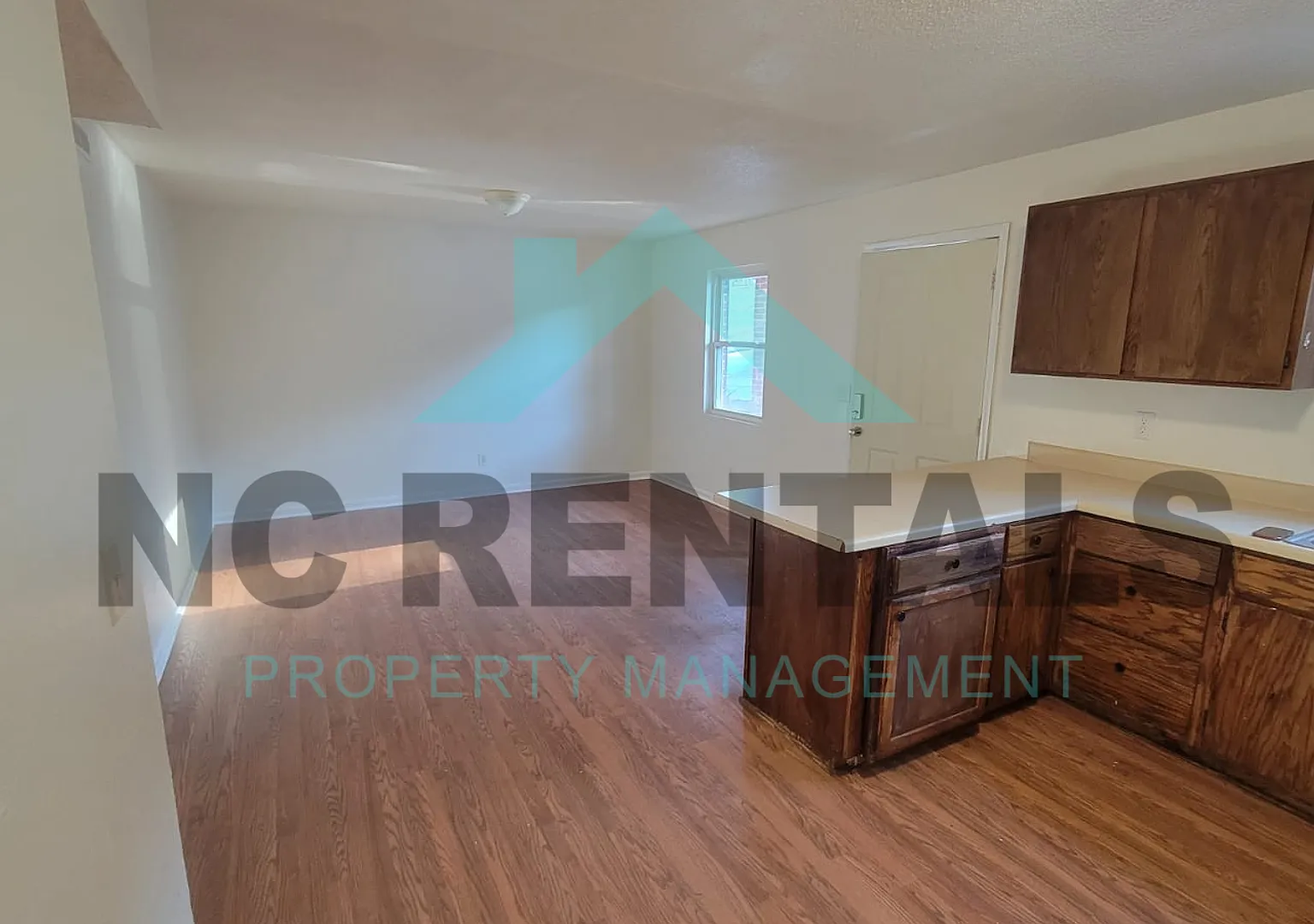 Cozy Living Minutes From Wssu & Downtown Winston-Salem! — Photo 3